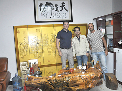 Australian-customers-Samuel-and-Steven-came-to-visit-the-factory